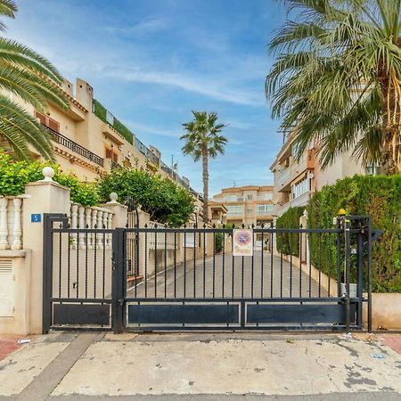 Apartmán He Doris Playa Flamenca Exteriér fotografie